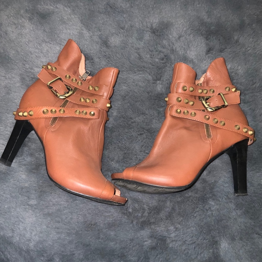 High heel boots!!
